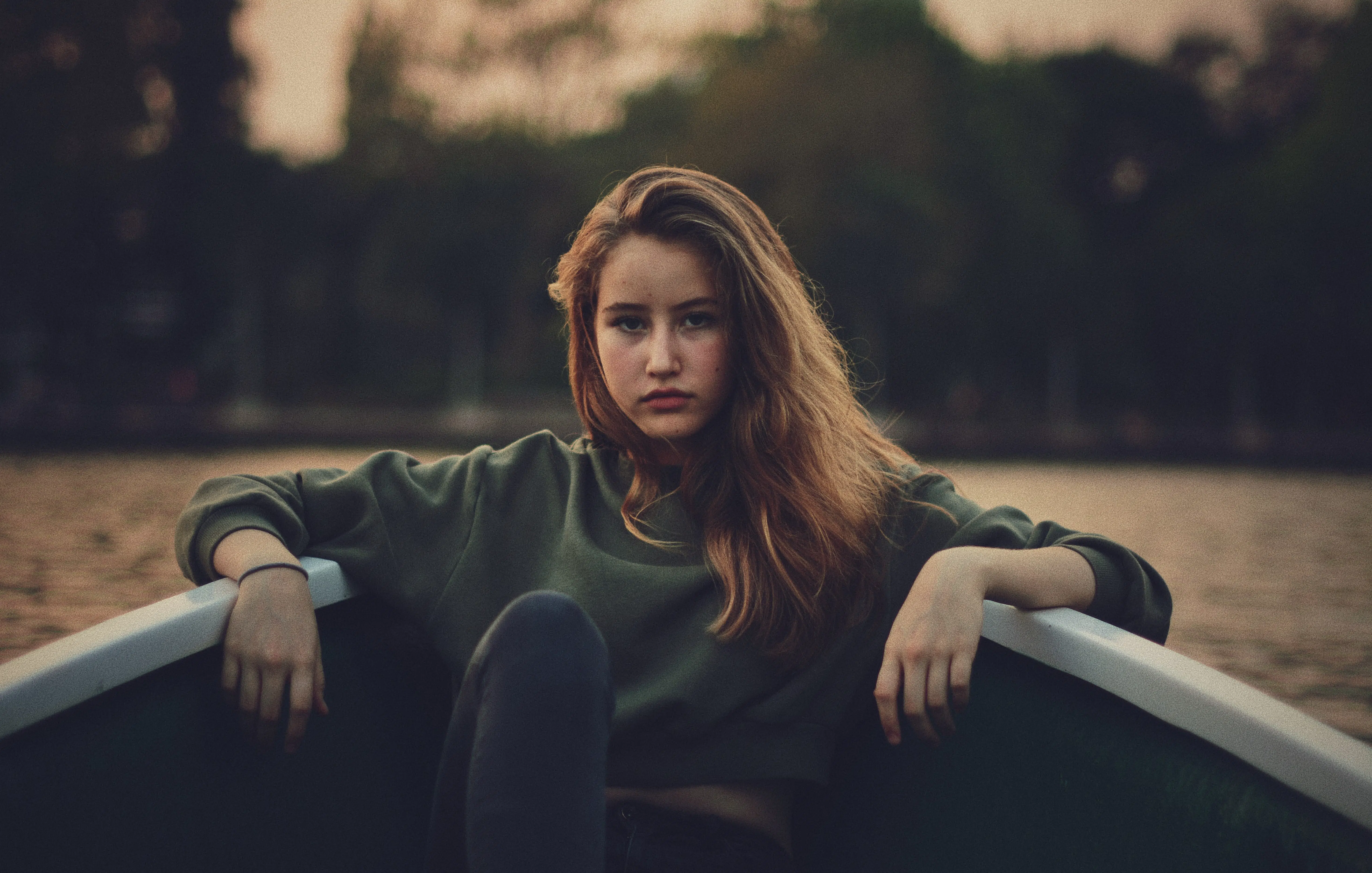 Pourquoi les sweat-shirts sont-ils devenus des éléments essentiels de la garde-robe de la plupart des femmes aujourd’hui ?